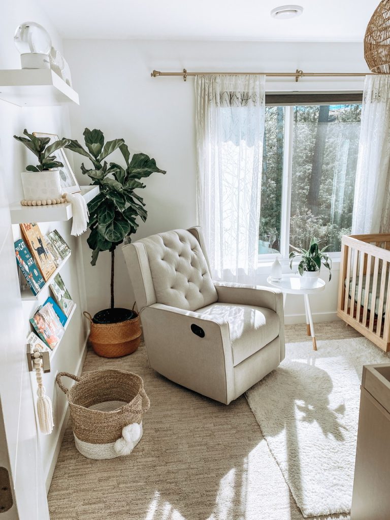 Arm chair for mom